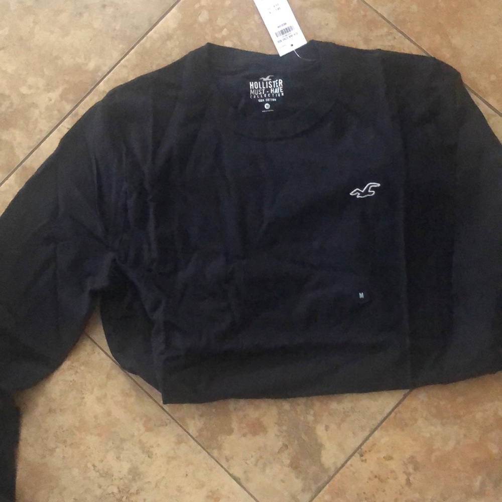 NWT-Men’s Hollister Black L/S T-shirt-Size M